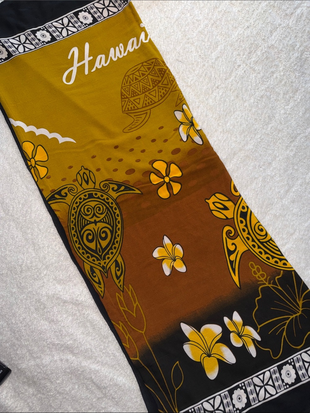 Sarong Tropical Sea Turtle Print Mustard & Black